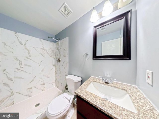 6955 AQUAMARINE CT, Capitol Heights, MD 20743