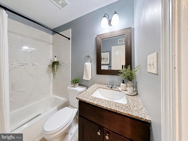 6955 AQUAMARINE CT, Capitol Heights, MD 20743