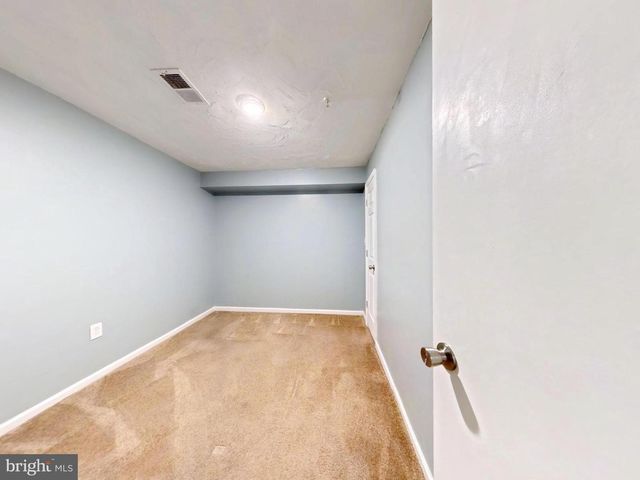 6955 AQUAMARINE CT, Capitol Heights, MD 20743