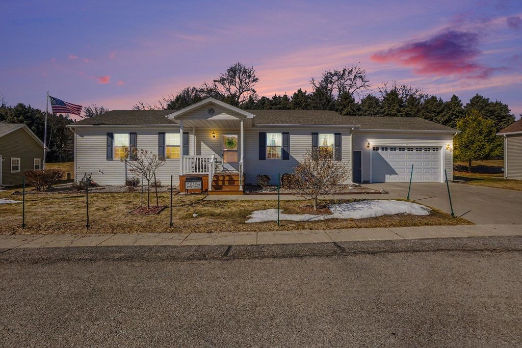 707 Peach Lane, Fremont City, MI 49412
