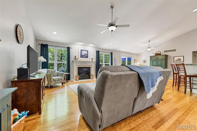 1708 Westlake Court, Pacific, MO 63069