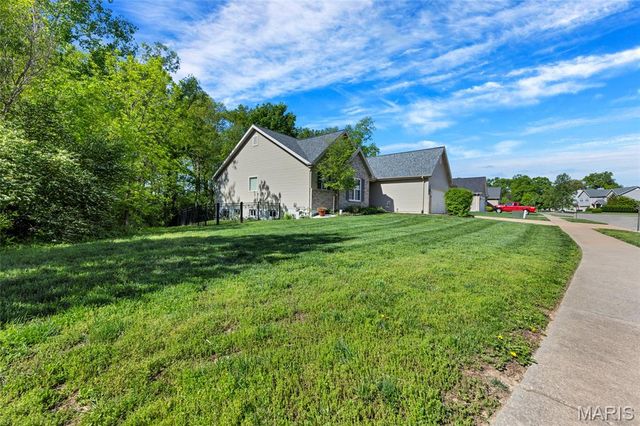 1708 Westlake Court, Pacific, MO 63069