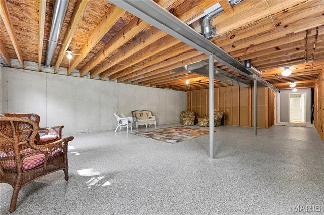 1708 Westlake Court, Pacific, MO 63069