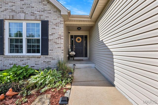 1708 Westlake Court, Pacific, MO 63069