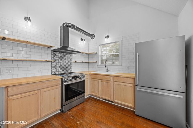 133 New Bern Street, Wilmington, NC 28403