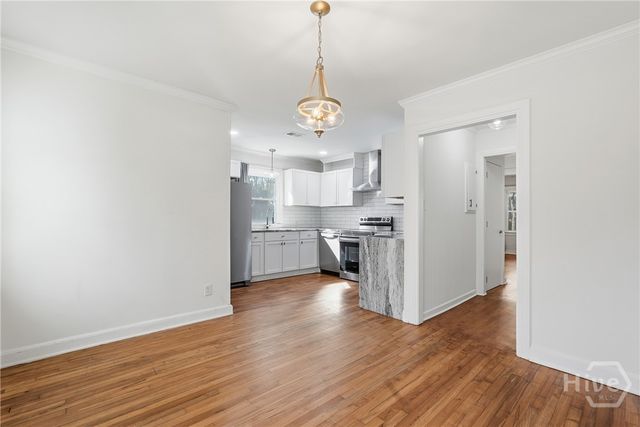 425 Columbus Drive, Savannah, GA 31405