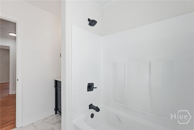 425 Columbus Drive, Savannah, GA 31405