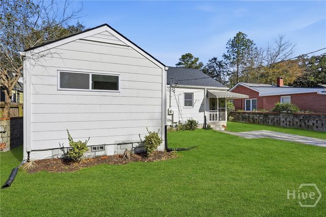 425 Columbus Drive, Savannah, GA 31405