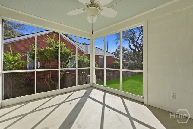 425 Columbus Drive, Savannah, GA 31405