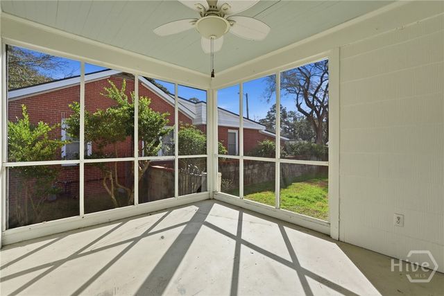 425 Columbus Drive, Savannah, GA 31405