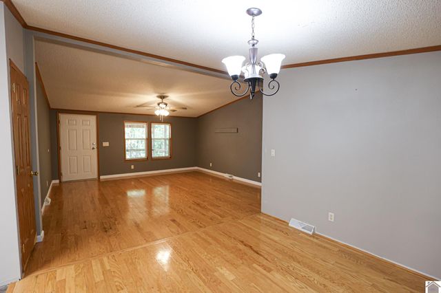 4256 Barge Island Rd., Benton, KY 42025