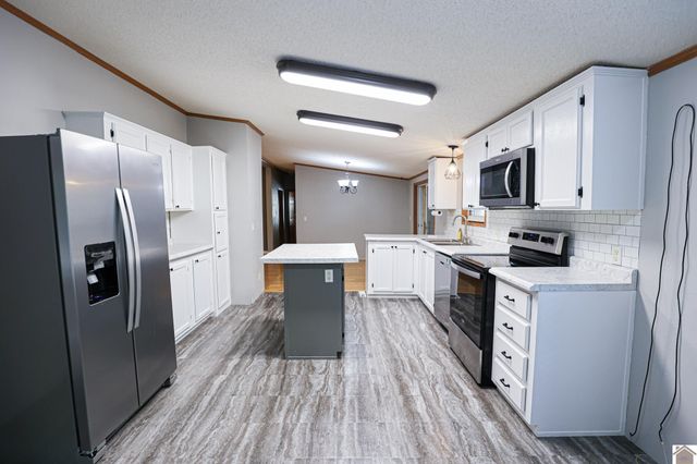 4256 Barge Island Rd., Benton, KY 42025