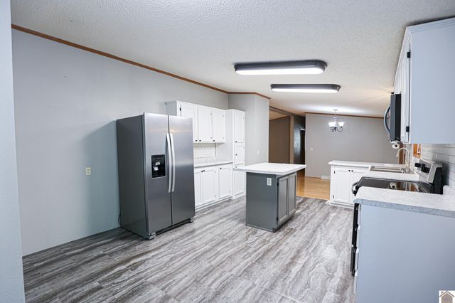 4256 Barge Island Rd., Benton, KY 42025