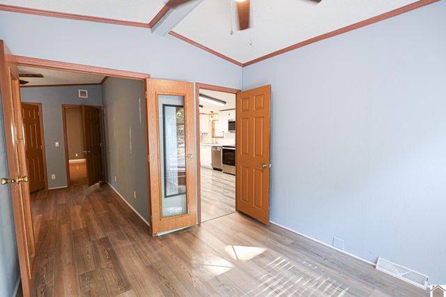 4256 Barge Island Rd., Benton, KY 42025