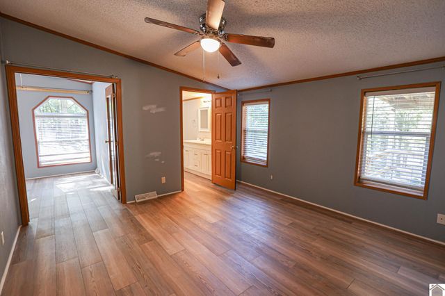 4256 Barge Island Rd., Benton, KY 42025