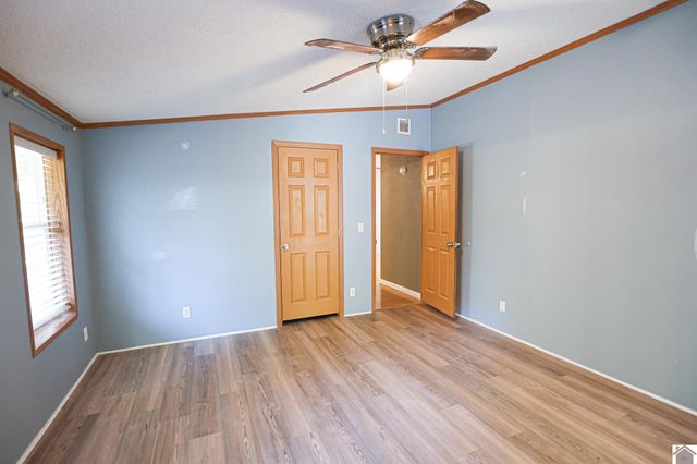 4256 Barge Island Rd., Benton, KY 42025