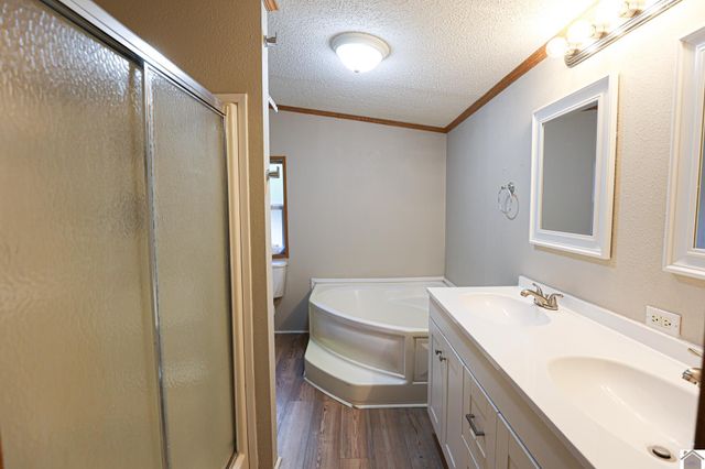 4256 Barge Island Rd., Benton, KY 42025