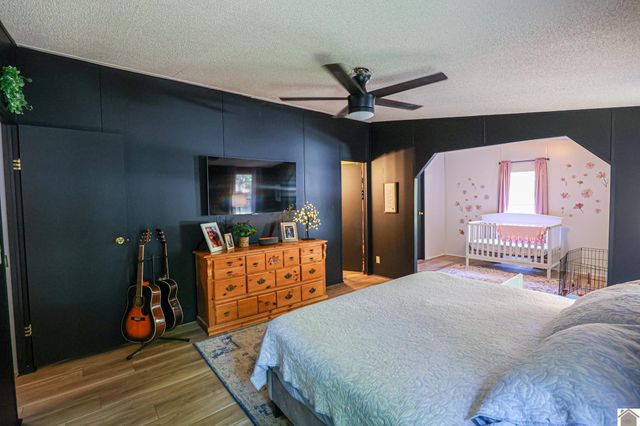 4256 Barge Island Rd., Benton, KY 42025