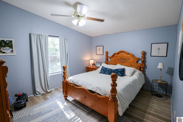 4256 Barge Island Rd., Benton, KY 42025