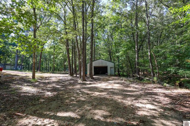 4256 Barge Island Rd., Benton, KY 42025