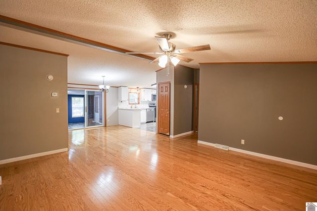 4256 Barge Island Rd., Benton, KY 42025