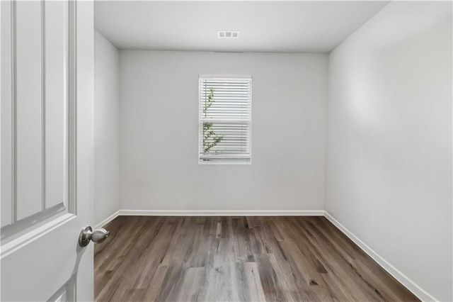 6919 Woodtrail Run, Flowery Branch, GA 30542