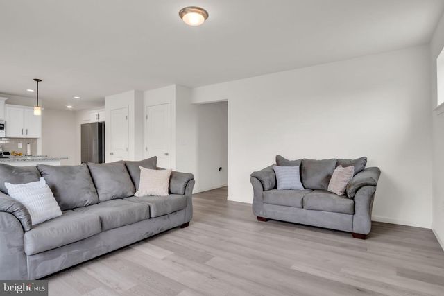 8 WESTON CIR, Duncannon, PA 17020
