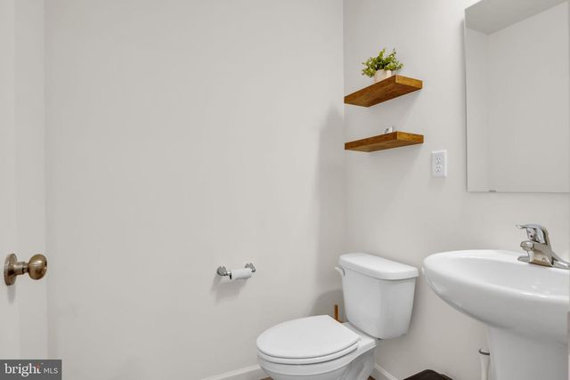 8 WESTON CIR, Duncannon, PA 17020