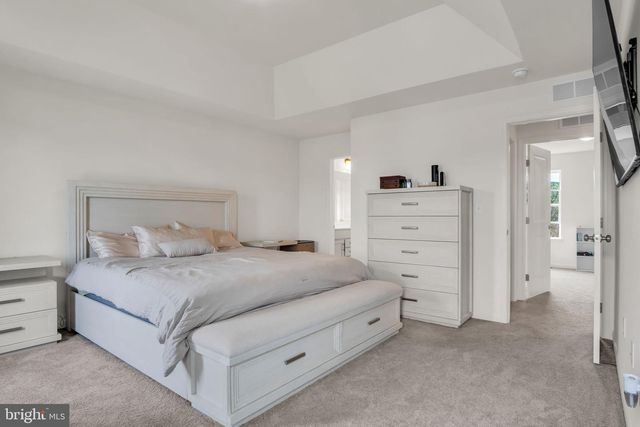 8 WESTON CIR, Duncannon, PA 17020