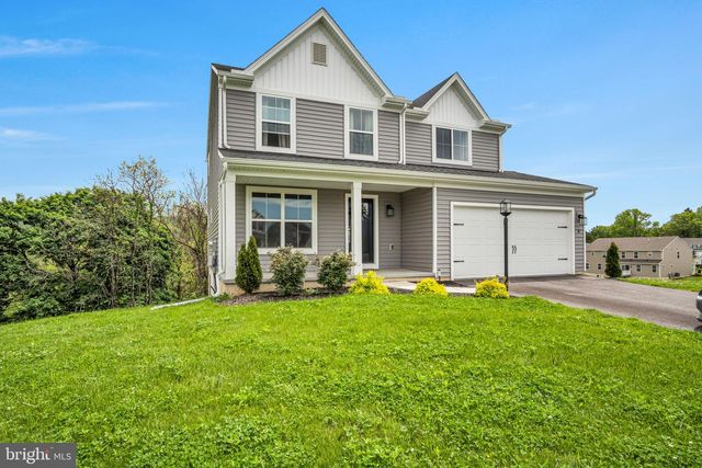 8 WESTON CIR, Duncannon, PA 17020