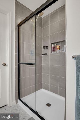 8 WESTON CIR, Duncannon, PA 17020