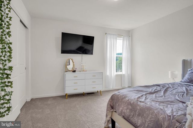 8 WESTON CIR, Duncannon, PA 17020