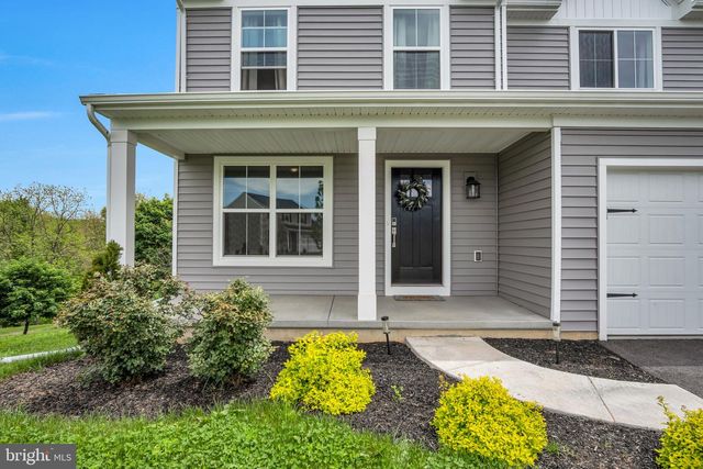 8 WESTON CIR, Duncannon, PA 17020