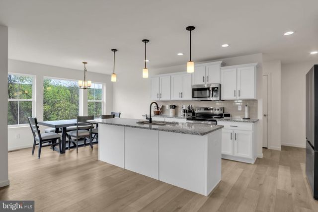 8 WESTON CIR, Duncannon, PA 17020