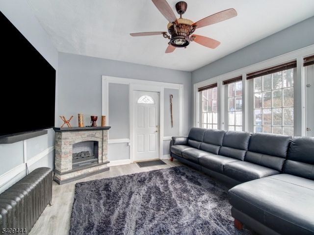 5 Park Rd, Paterson City, NJ 07514