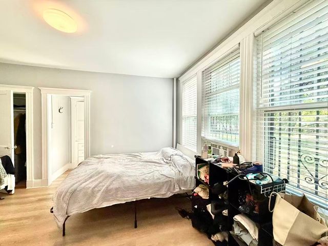 32 Sidlaw Rd 6, Boston, MA 02135