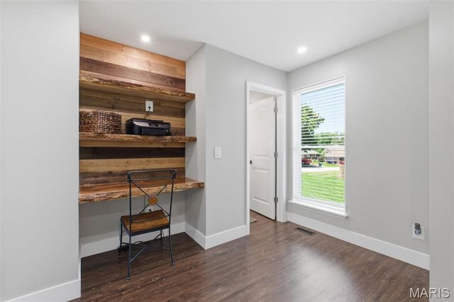 35 Julie Lane, St Peters, MO 63376