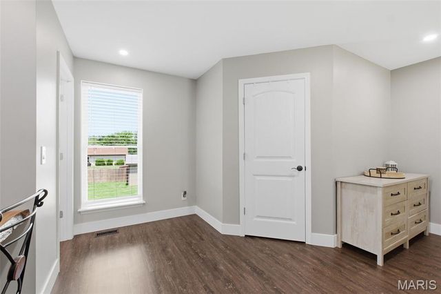 35 Julie Lane, St Peters, MO 63376