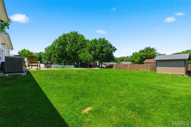 35 Julie Lane, St Peters, MO 63376