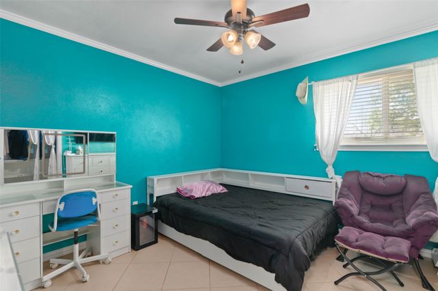 106 Vineyard Street, Weatherford, TX 76087