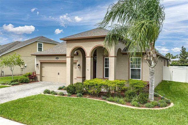 19099 LONG LAKE RANCH BOULEVARD, Lutz, FL 33558