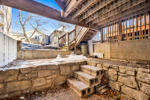 2329 N Geneva Terrace Garden, Chicago, IL 60614