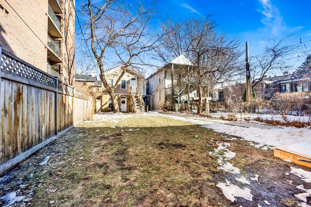 2329 N Geneva Terrace Garden, Chicago, IL 60614