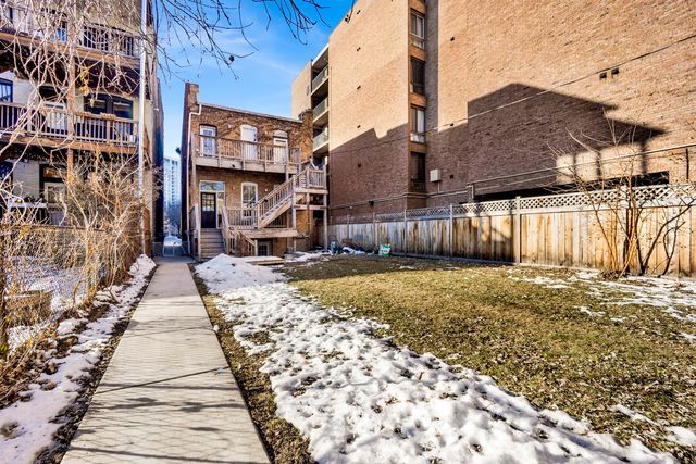 2329 N Geneva Terrace Garden, Chicago, IL 60614