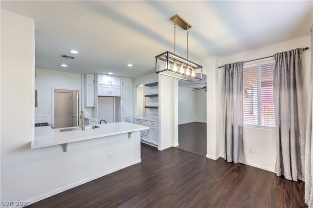5423 Raccoon Valley Lane, Las Vegas, NV 89122