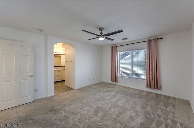 5423 Raccoon Valley Lane, Las Vegas, NV 89122