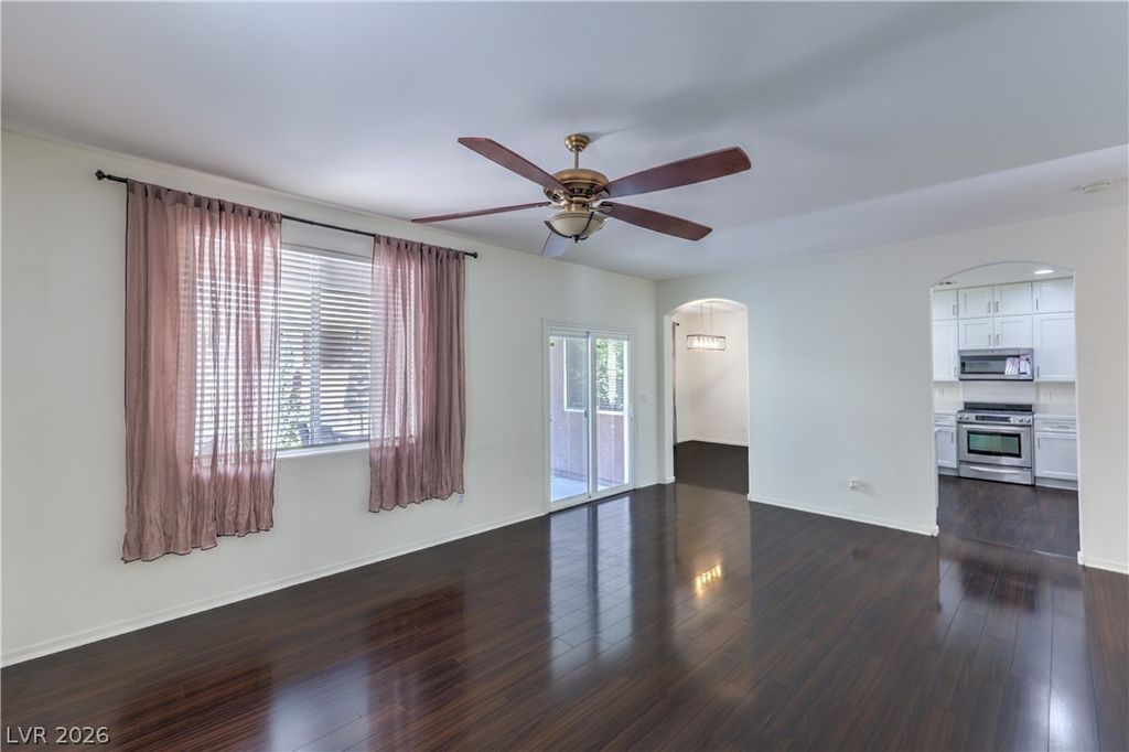 Image 8 of property listing at 5423 Raccoon Valley Lane, Las Vegas, NV 89122