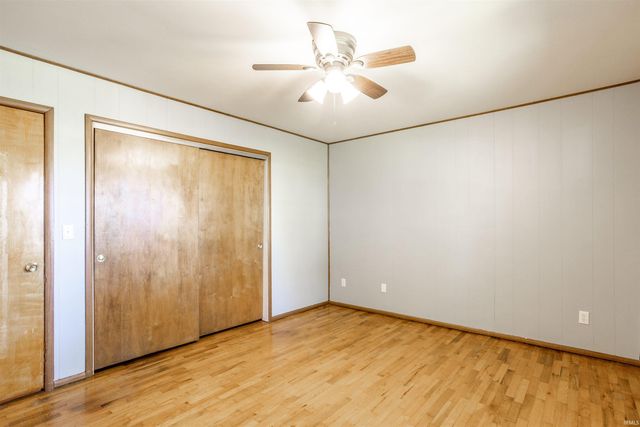 4946 Barnett Avenue, Sharpsville, IN 46068
