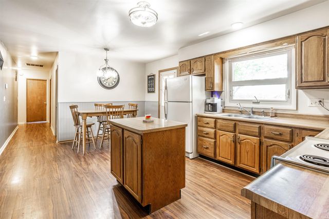 4946 Barnett Avenue, Sharpsville, IN 46068