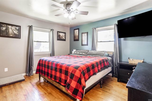 4946 Barnett Avenue, Sharpsville, IN 46068